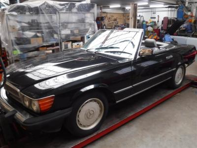 1988 Mercedes - Benz 560SL black &#039;&#039;88