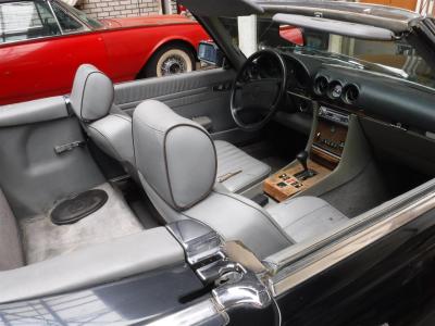 1988 Mercedes - Benz 560SL black &#039;&#039;88