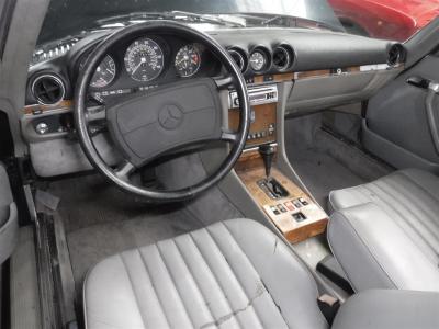 1988 Mercedes - Benz 560SL black &#039;&#039;88