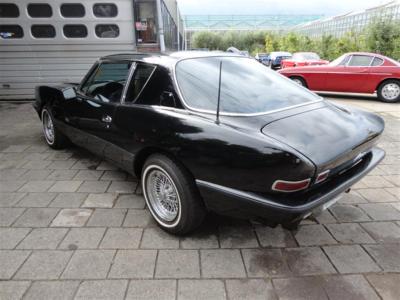 1984 Studebaker Avanti black