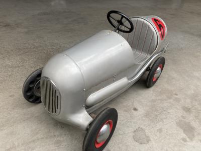 1900 Mercedes - Benz pedal car