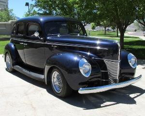 1940 Ford Sedan