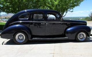 1940 Ford Sedan