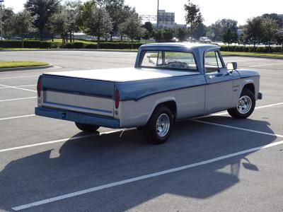 1968 Dodge D100