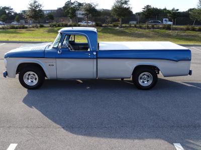 1968 Dodge D100