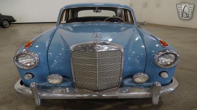 1959 Mercedes - Benz 220S