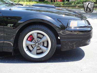 2001 Ford Mustang