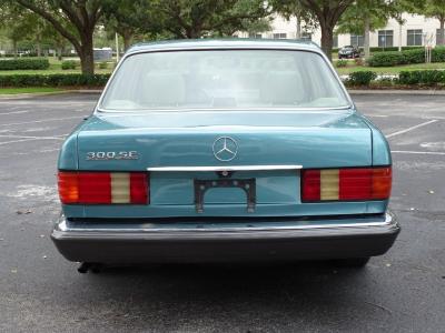 1991 Mercedes - Benz 300SE