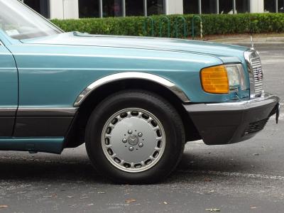 1991 Mercedes - Benz 300SE