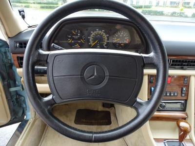 1991 Mercedes - Benz 300SE