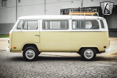 1975 Volkswagen Bus