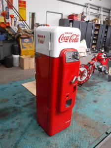 1950 Coca Cola vending machine V44 and W64