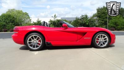 2004 Dodge Viper