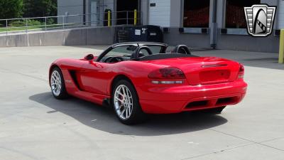 2004 Dodge Viper