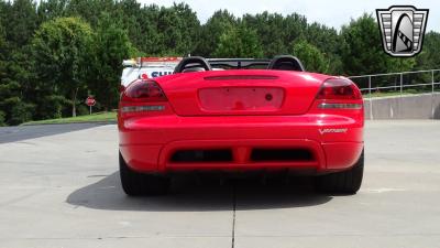 2004 Dodge Viper