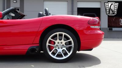 2004 Dodge Viper