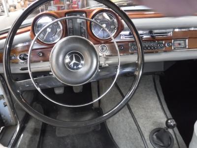 1963 Mercedes - Benz 220 SE Coupe W111