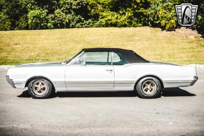 1966 Oldsmobile Cutlass