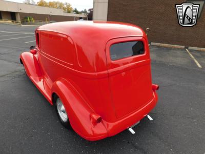 1938 Plymouth Sedan