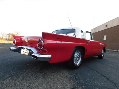 1957 Ford Thunderbird