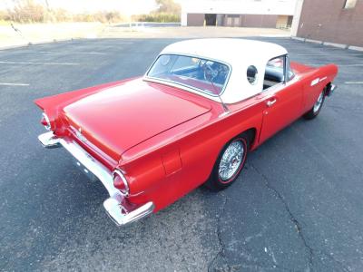 1957 Ford Thunderbird