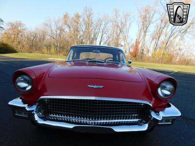 1957 Ford Thunderbird