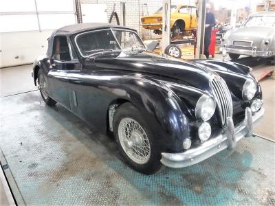 1957 Jaguar XK 140 DHC