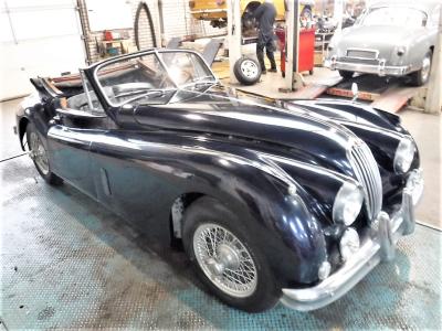 1957 Jaguar XK 140 DHC