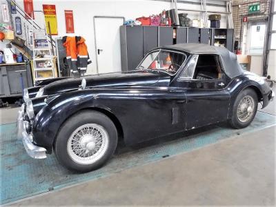 1957 Jaguar XK 140 DHC