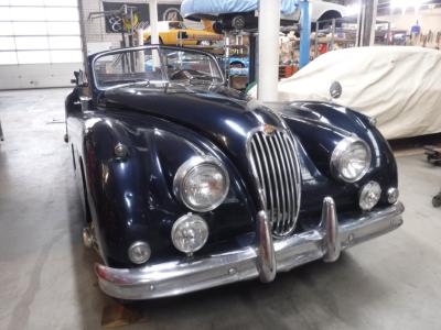 1957 Jaguar XK 140 DHC