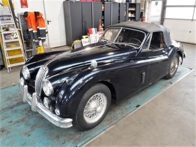 1957 Jaguar XK 140 DHC