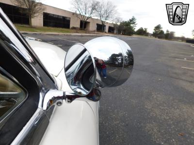 1953 Ford Crestline