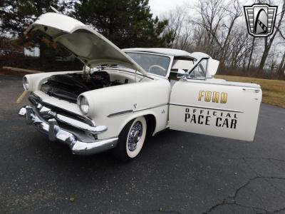 1953 Ford Crestline