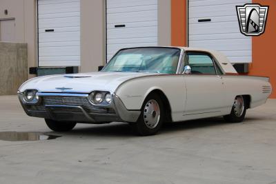 1961 Ford Thunderbird