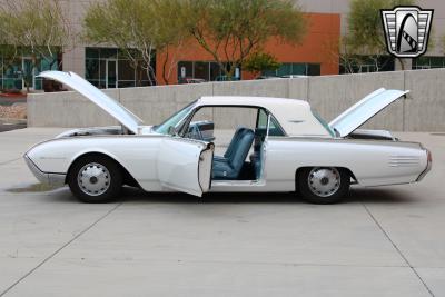 1961 Ford Thunderbird