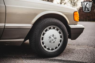 1987 Mercedes - Benz 420SEL