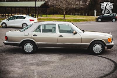 1987 Mercedes - Benz 420SEL