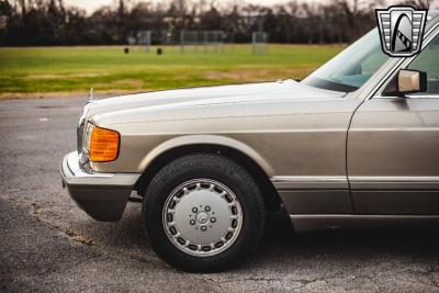 1987 Mercedes - Benz 420SEL