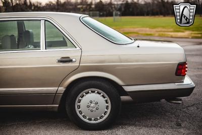 1987 Mercedes - Benz 420SEL