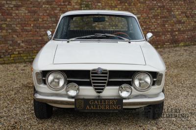 1970 Alfa Romeo GT 1300 Junior Stepnose