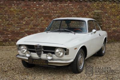 1970 Alfa Romeo GT 1300 Junior Stepnose