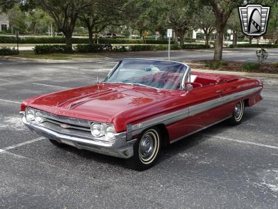 1961 Oldsmobile Starfire