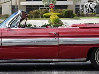 1961 Oldsmobile Starfire