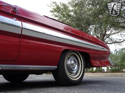 1961 Oldsmobile Starfire