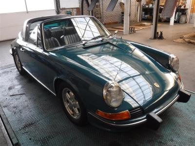 1973 Porsche 911 E Targa blue