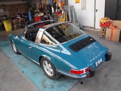 1973 Porsche 911 E Targa blue