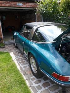 1973 Porsche 911 E Targa blue