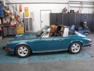 1973 Porsche 911 E Targa blue