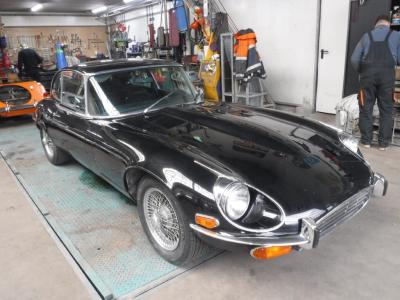 1972 Jaguar E-type V12 black