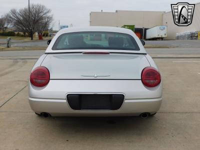 2005 Ford Thunderbird